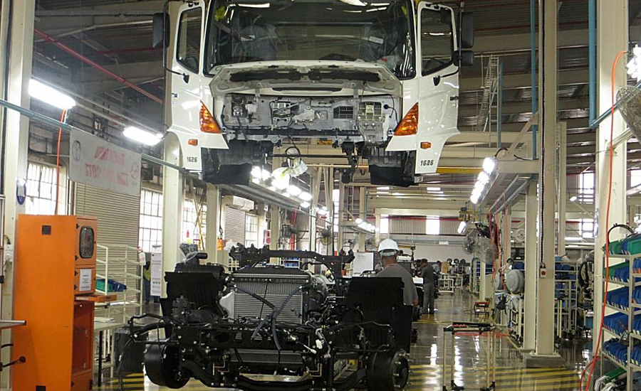 Hino truck manufacturing