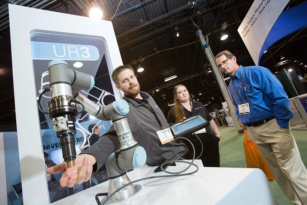 Showfloor-123-of-259.jpg