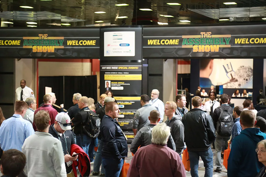 Showfloor-Party-Web-2.jpg