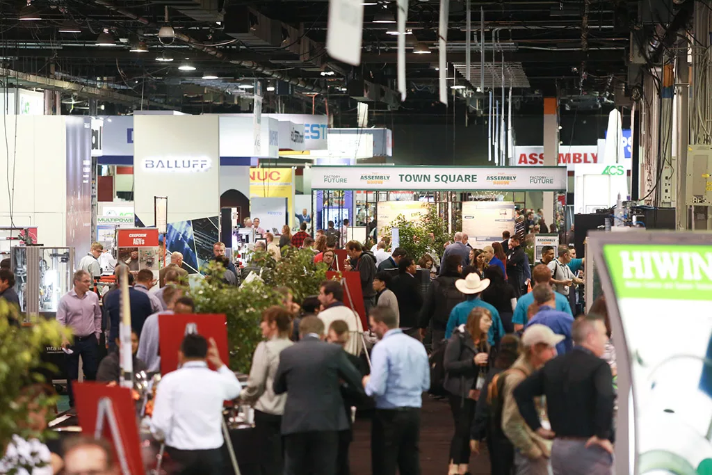 Showfloor-Party-Web-41.jpg