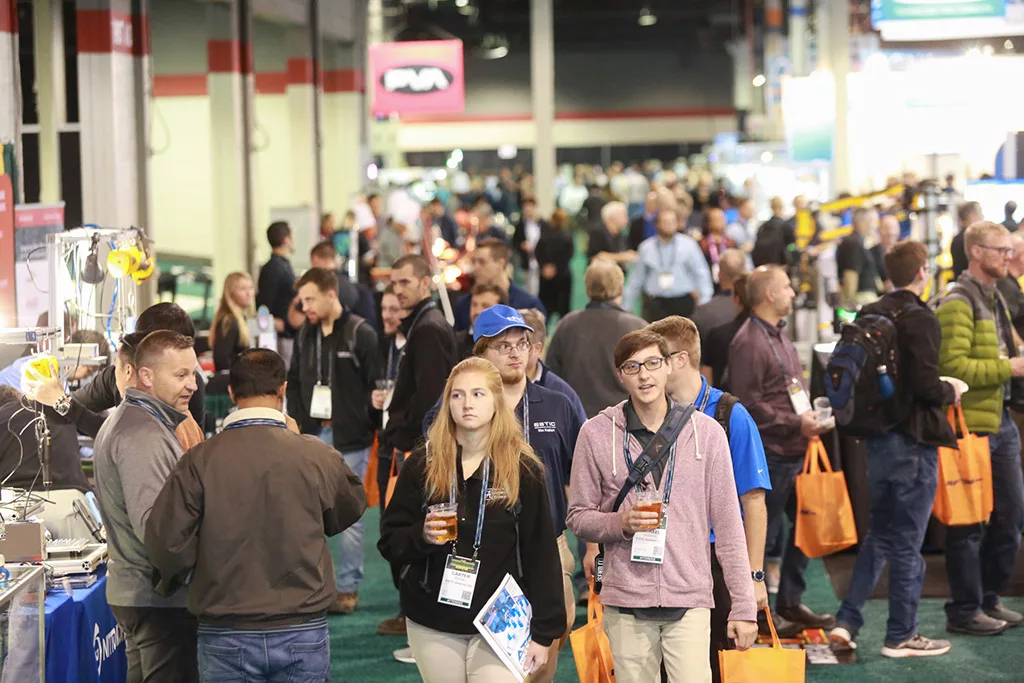Showfloor-Party-Web-50.jpg