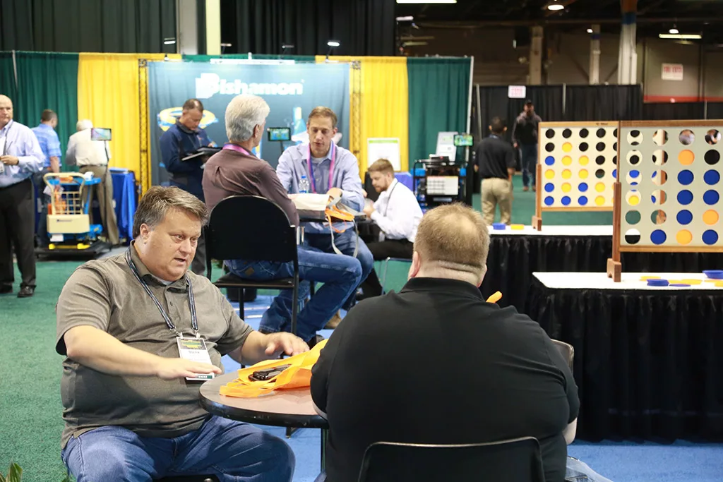 Showfloor-Web-102.jpg