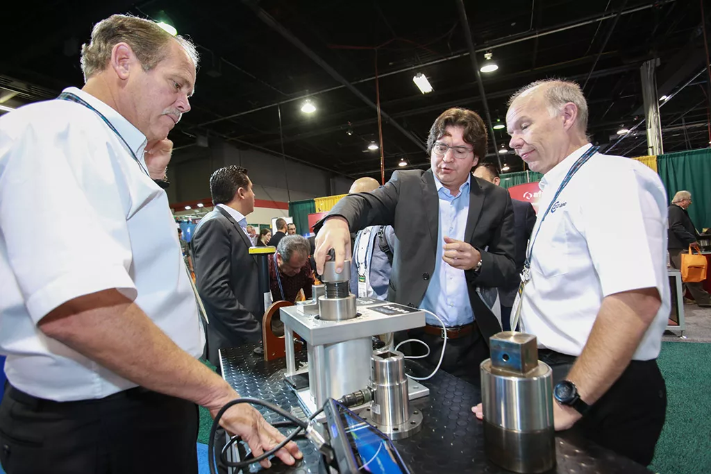 Showfloor-Web-106.jpg