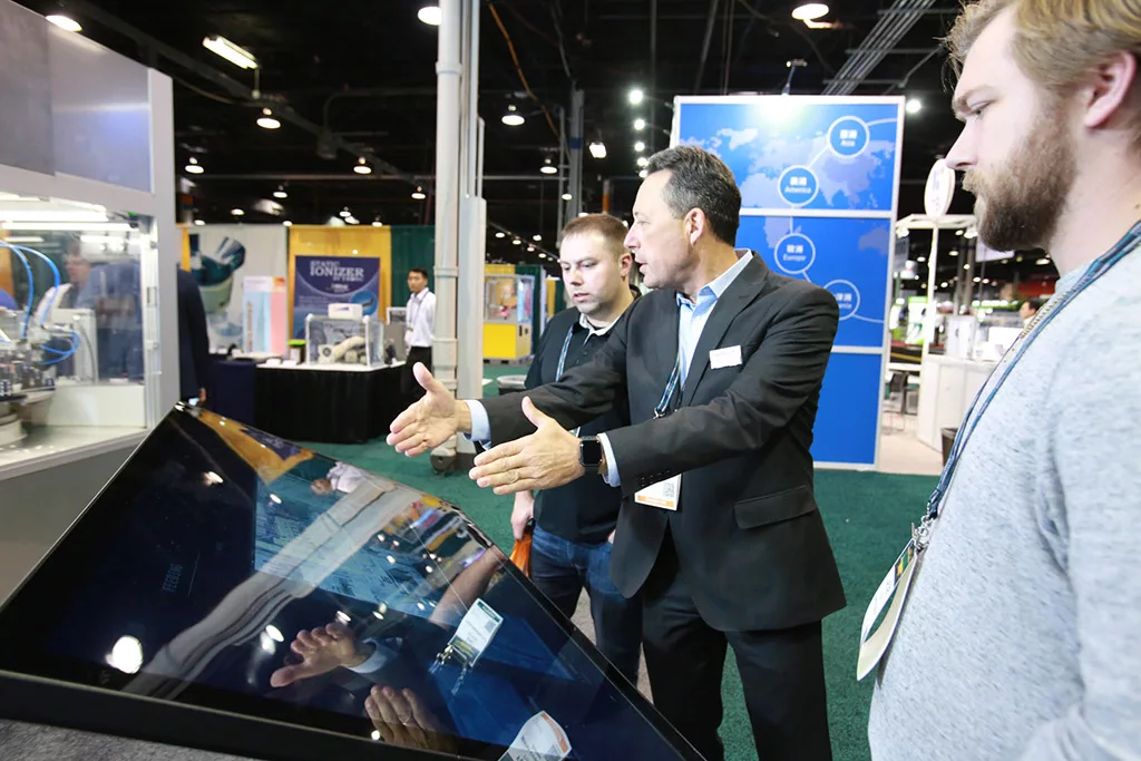 Showfloor-Web-146.jpg
