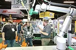 Showfloor-Tour-Web-3.jpg