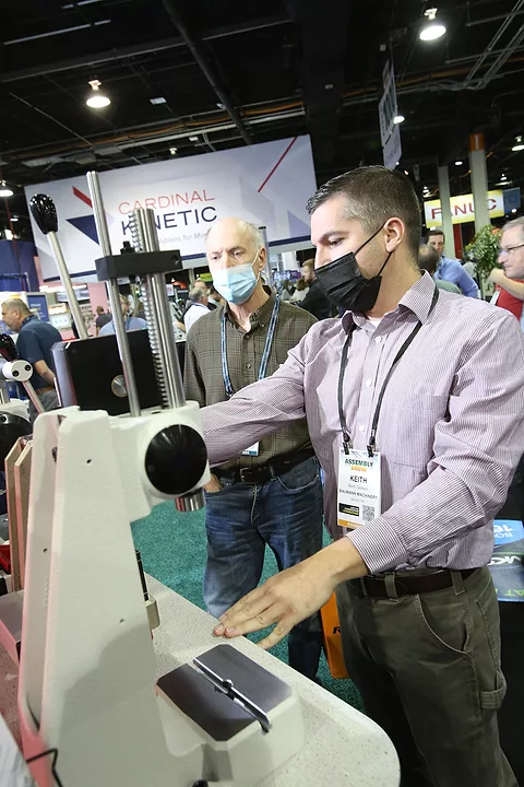 Showfloor-Web-101.jpg