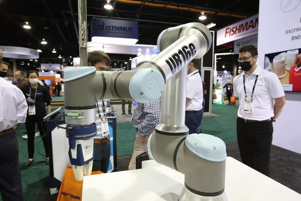 Showfloor-Web-111.jpg