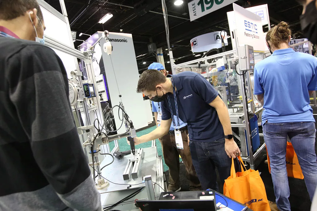 Showfloor-Web-127.jpg