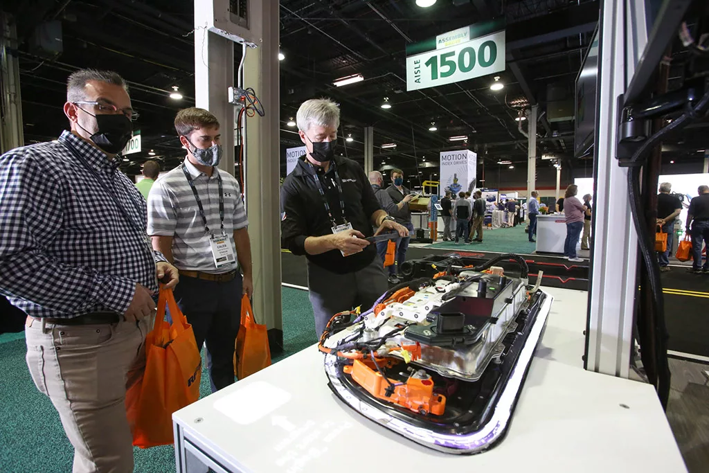 Showfloor-Web-153.jpg