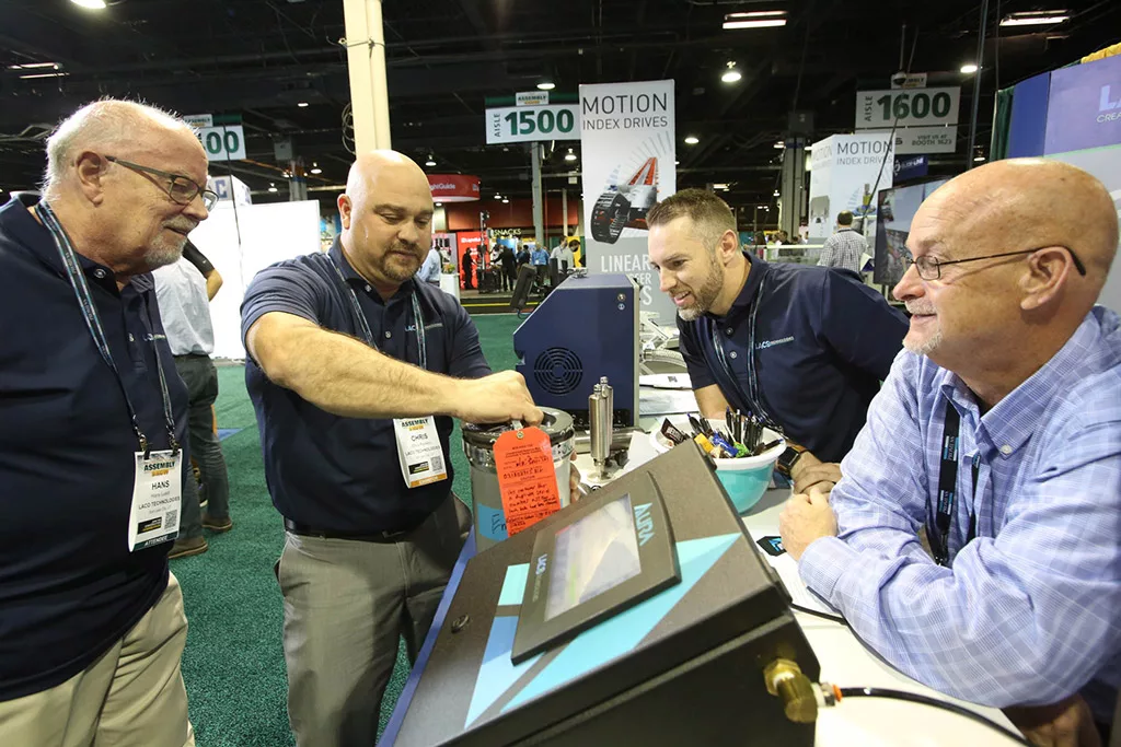 Showfloor-Web-160.jpg
