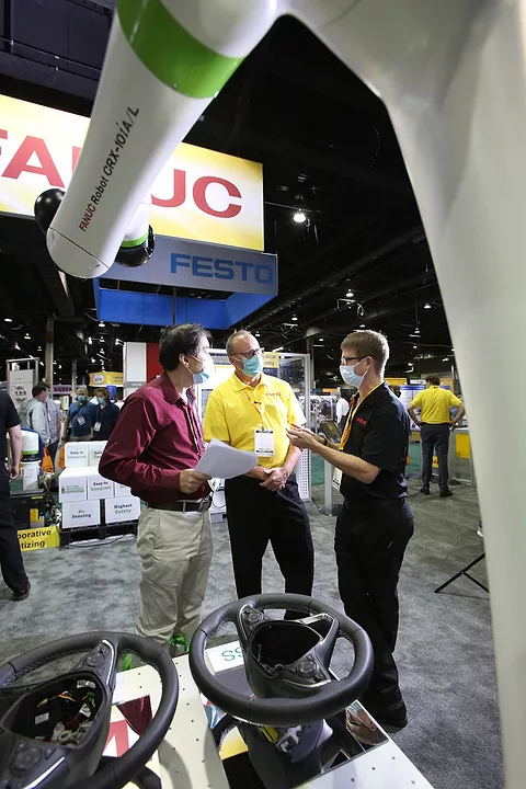 Showfloor-Web-75.jpg