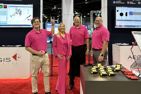 Exhibitors and Attendees wearing Pink to show support for breast cancer awareness