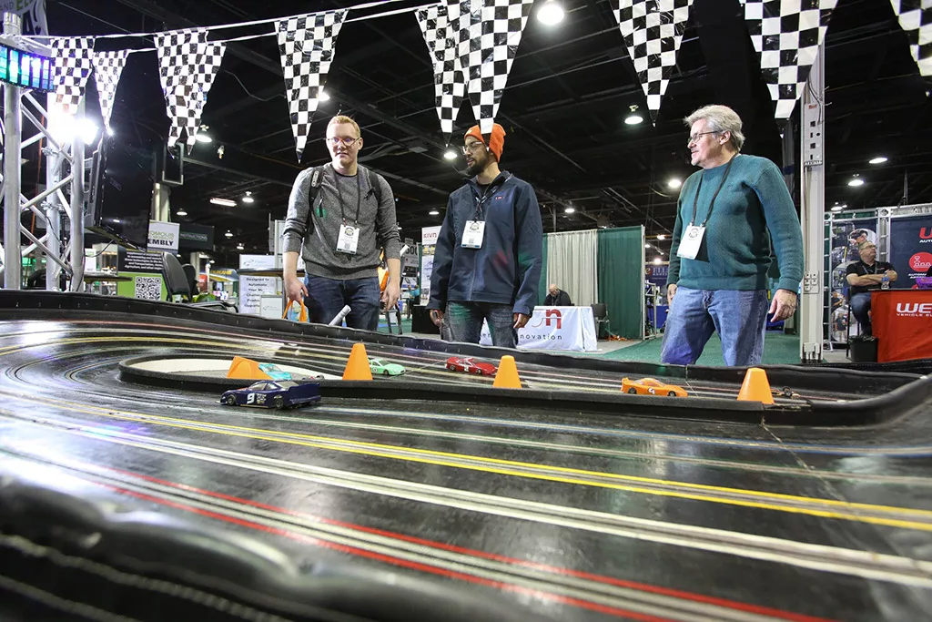 RacetrackWeb-6.jpg