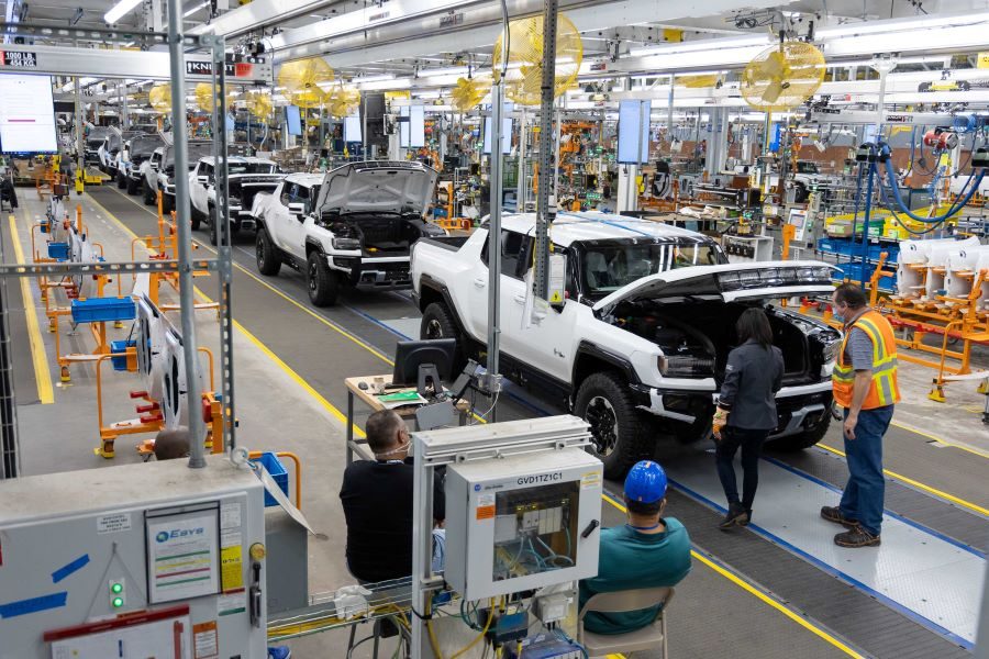 Robots Cause a Ruckus in the Motor City