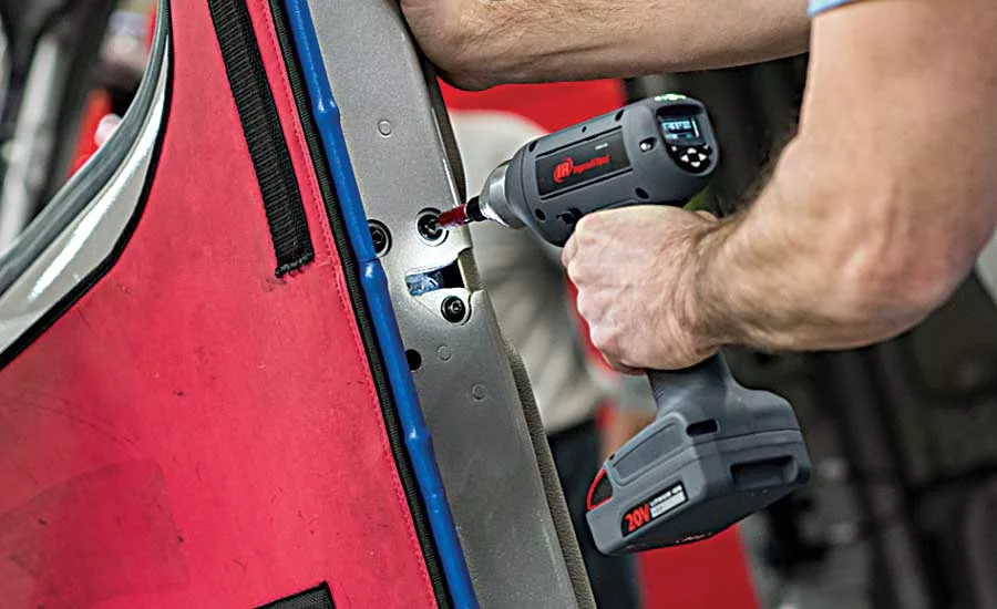 Cordless Tools Ensure Quality, Improve Ergonomics on Golf Cart Assembly Line