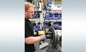 The hydraulic fluid in pulse tools must be changed regularly