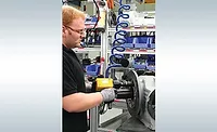 The hydraulic fluid in pulse tools must be changed regularly