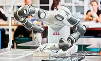 Cobot Ensures Faster Sample Analysis in the Lab Cobot Ensures Faster Sample Analysis in the Lab