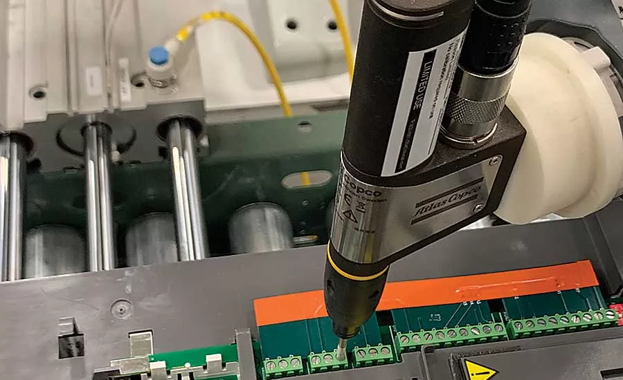 Cobot Boosts Productivity at Drive Maker