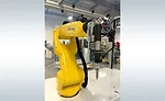 ROBOT DRIVES 300 SCREWS