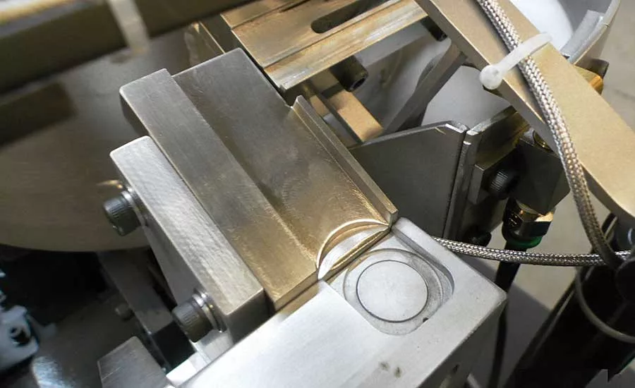 Bowl Feeds Wave Washers Without Tangling