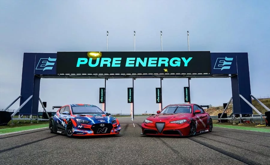 Extreme E features teams that are composed of male and female drivers. Photo courtesy Continental AG