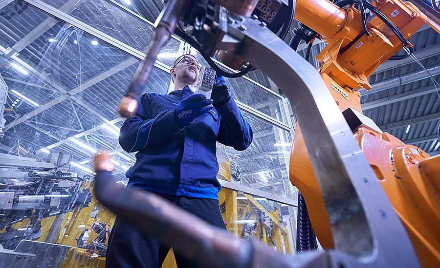 Industry 4.0 and the Automotive Industry