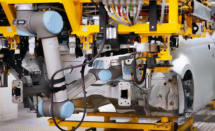 Collaborative Robots Help Fiat Ramp Up EV Production