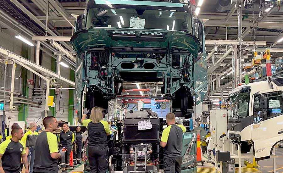aem1222truck2.jpg
