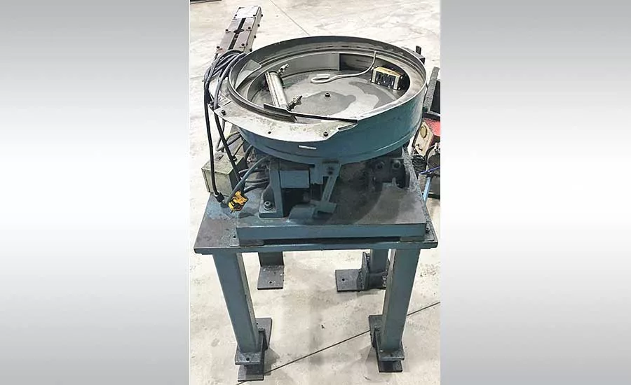 Step Feeder Supplies Magnets for Automotive Assembly