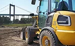 aem0522tractor11.jpg