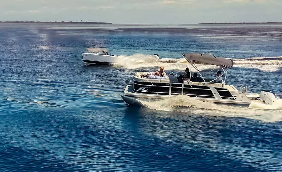 aem0922boat3.jpg