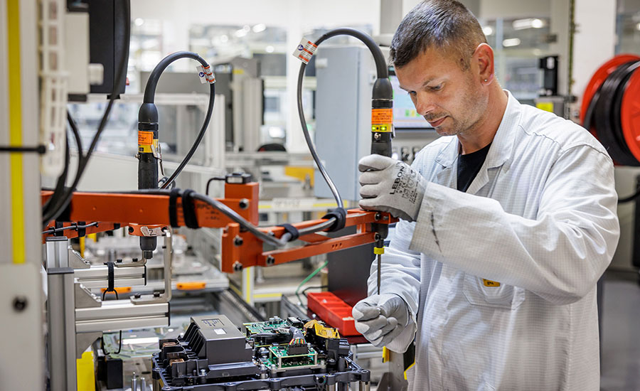 Renault's Cléon factory employees