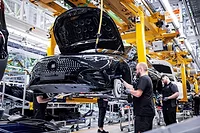 Mercedes-Benz AG has ramped up production of its new CLA Series sedan at its state-of-the-art factory in Rastatt, Germany.