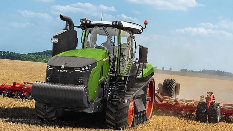 Fendt 1100 row crop tractor