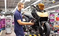 BMW factory aem0525motorcycle1-forweb.jpg