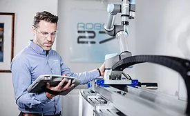 Movotrak cobot transfer unit