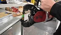 hand-held press hand-held press
