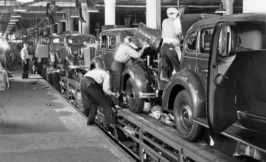 Photo from 1935 of Packard Motor Car Co. assembly line in Detroit
