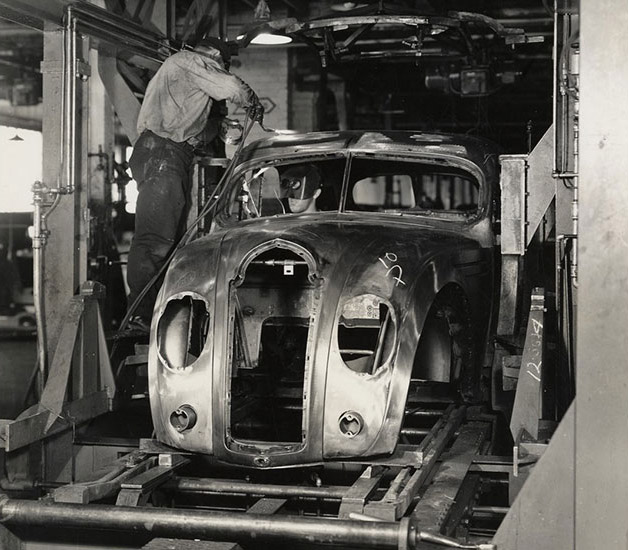 assembling bodies for Chrysler's Airflow sedan